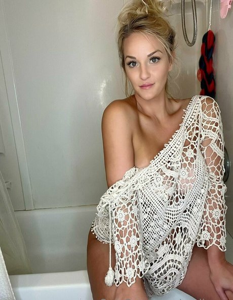 emilyyxx porn actress pictures