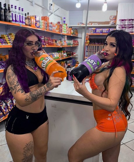 Ana Julia Mendes erotic actress photos