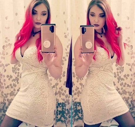 xMalin star porn photos