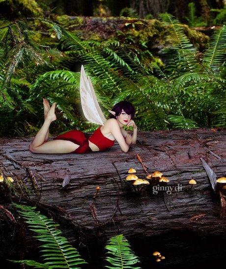 Ginny Di nice actress photo