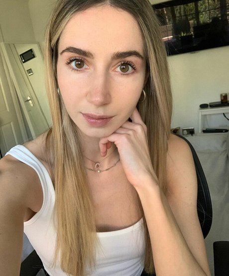 Carmen Santos model beautiful gallery