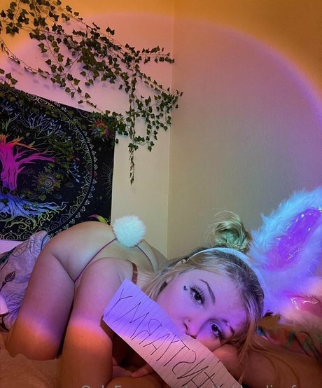 aliisnowwflake pornstar nude pic