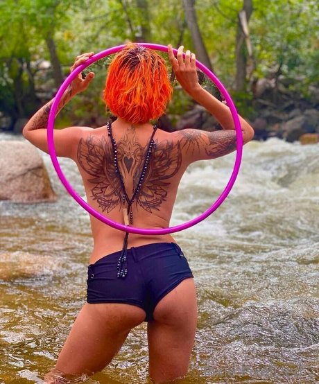 PixiePixelized sex model images