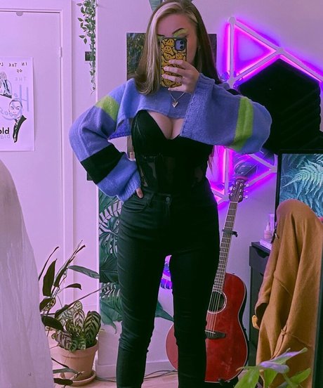 Proxyfox art pornstar pictures