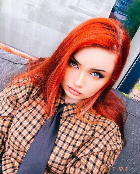 Proxyfox pornstar nude picture