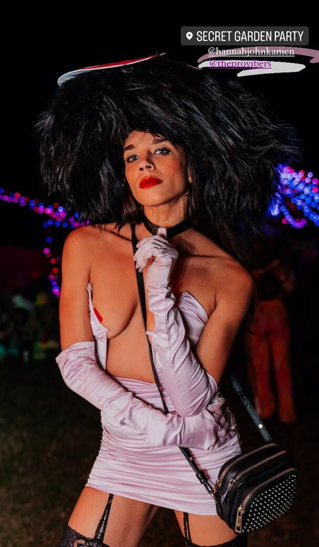 Hannah John Kamen model hot photo