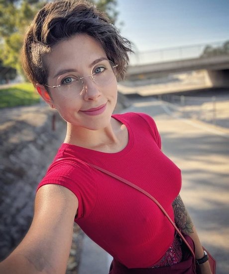 Soe Gschwind star free image