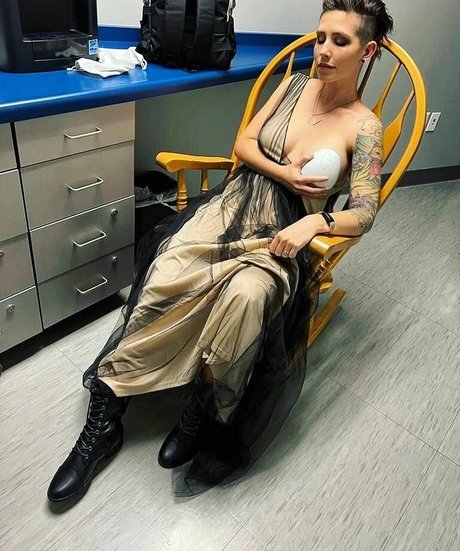 Soe Gschwind hd actress img