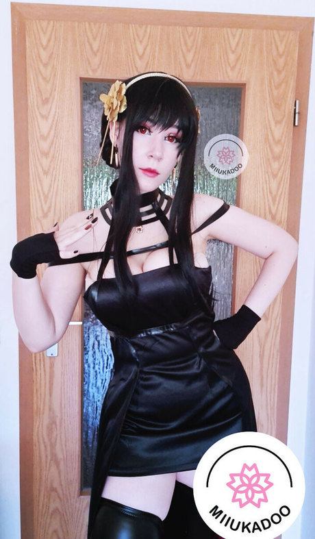 Miukadoo erotic pornstar img
