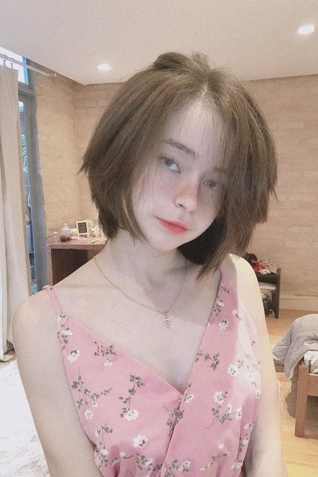 Arise Peachy pornstar hot picture