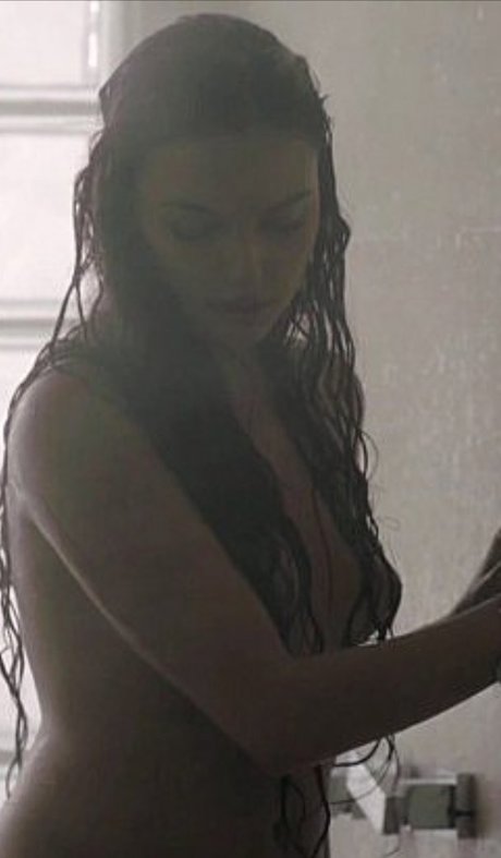 Isis Valverde sex actress photo