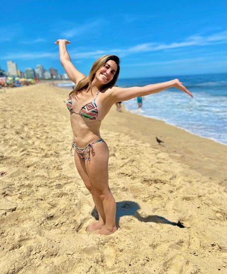 Daniele Hypolito nudes star pictures