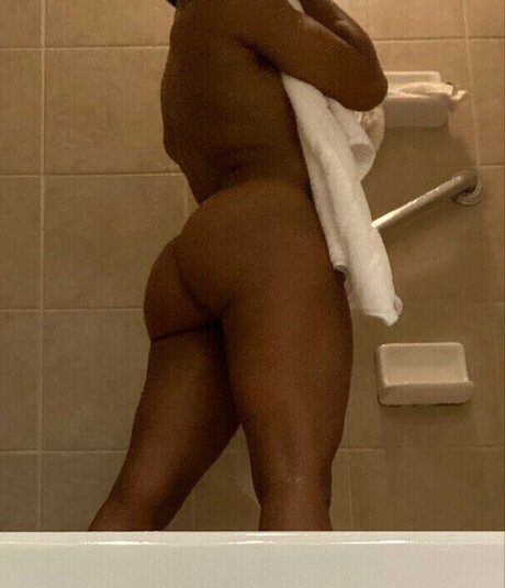 Kiera Hogan star pornographic image