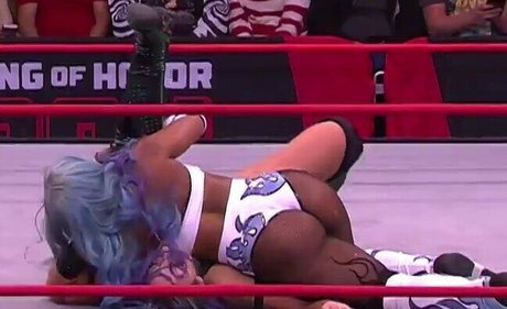 Kiera Hogan star pornographic pic