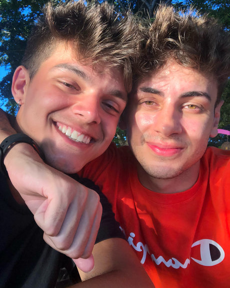 L o amp amp Hique hot actress archive