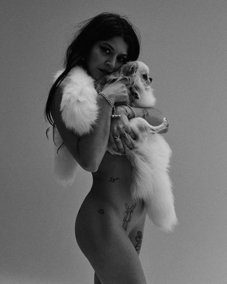 LegallyAged erotic actress pic