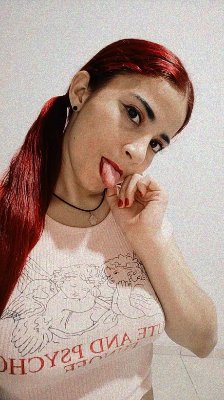 Laura Turner exclusive actress pic