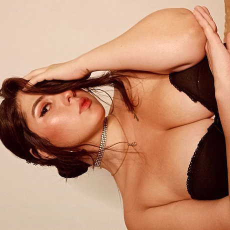 LilyAldridge23 nice pornstar pics