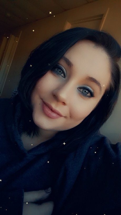 Lacie Bender model pretty gallery