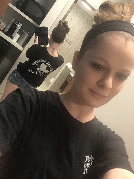 Lilbit1126 erotic actress photo