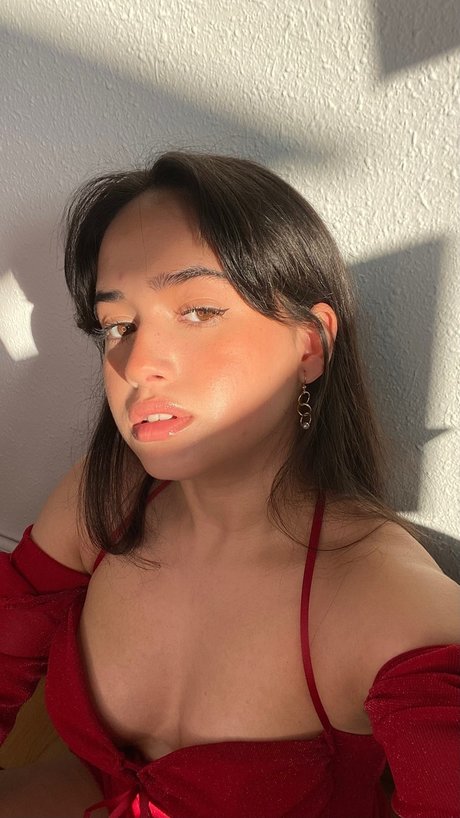 Lovenie x Melanie star top pic