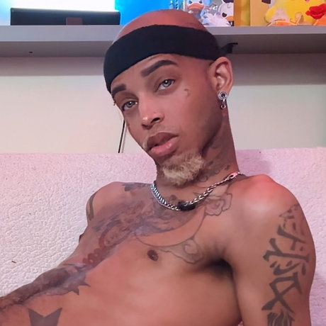 Lovell Lykaon pornstar pretty gallery