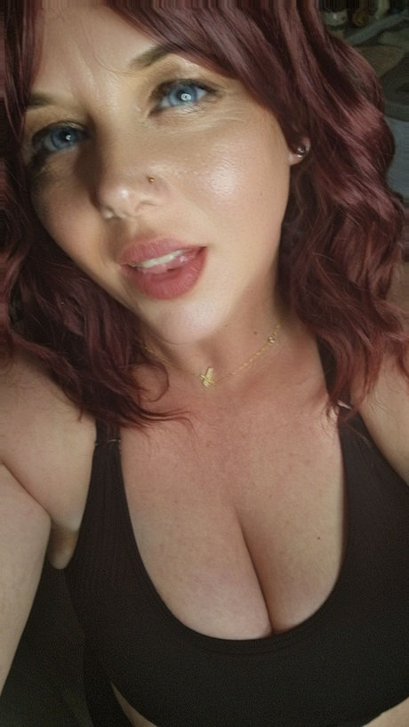 Loulou xxx actress pics