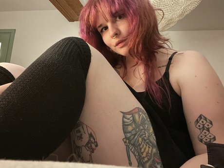 Lizzinked hd pornstar images