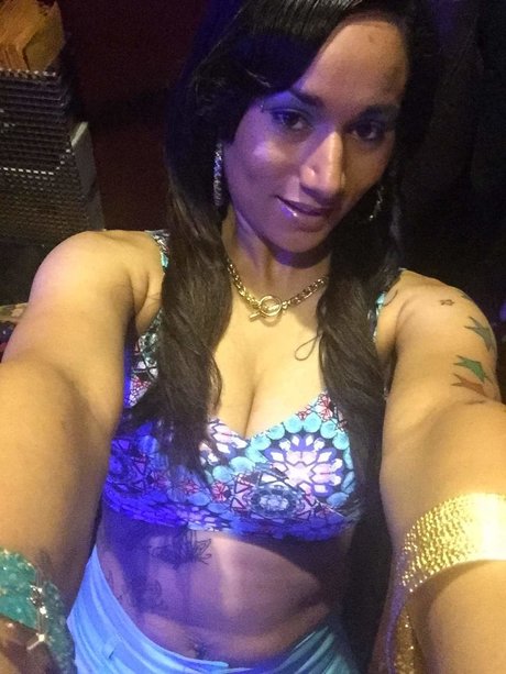 Luna Lopez model hd img