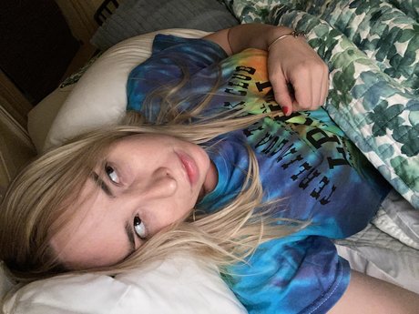 Lucy Minnie pornstar pretty pictures