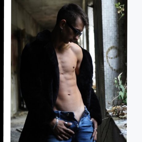 Lucifer Diaz free pornstar img