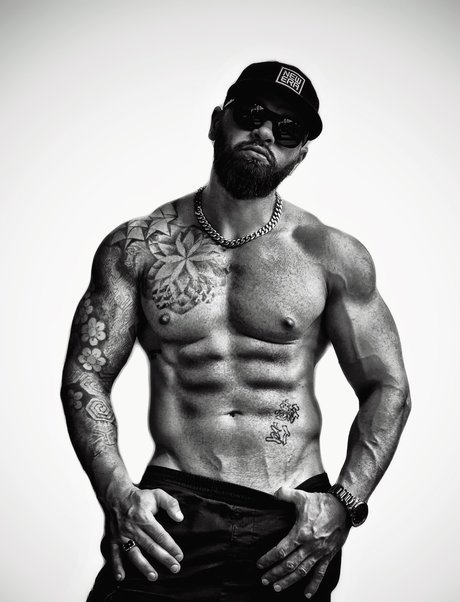 Mark Hunter free model pictures