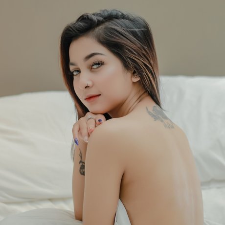 Tiny Dianne_ pornstar beautiful gallery