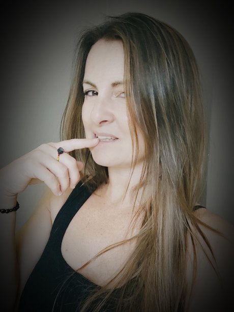 Mafelu nice actress images