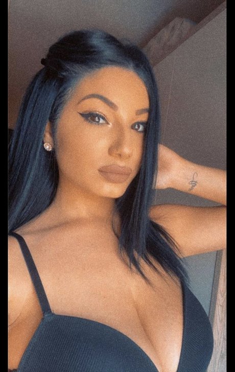 Medde pornstar nudes image