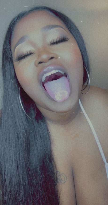 Mechelle Necole model erotic photo