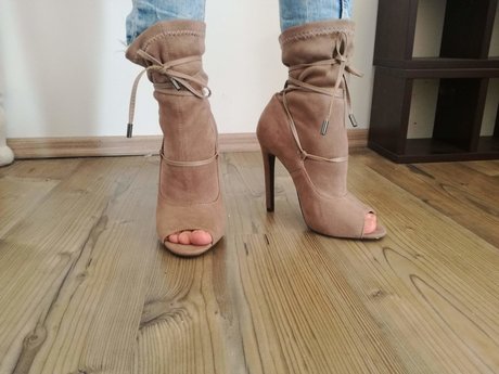 McCartney top star gallery