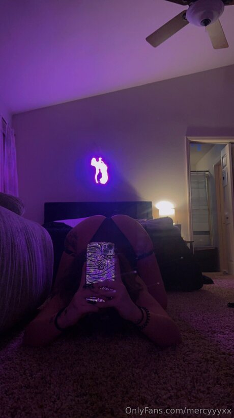 mercyyyxx hot model archive