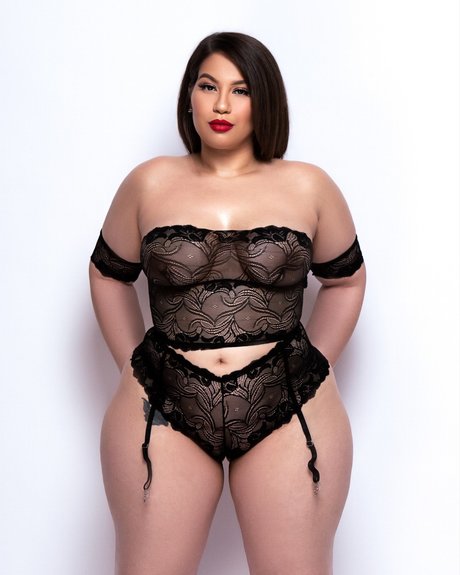 MelWoodz beautiful model pictures