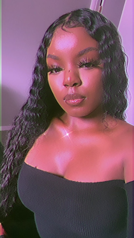 FayesxWrld best model photos