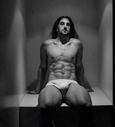 Nachioz hot star img