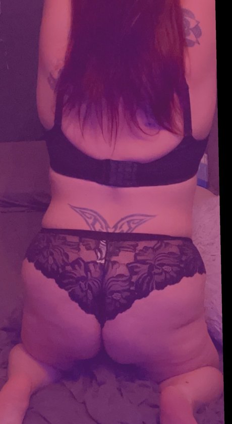 JB Cross pretty actress images