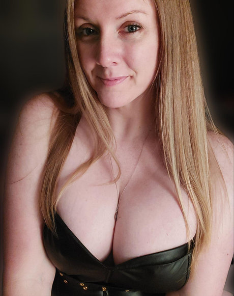 Mrs Robinson nice actress picture