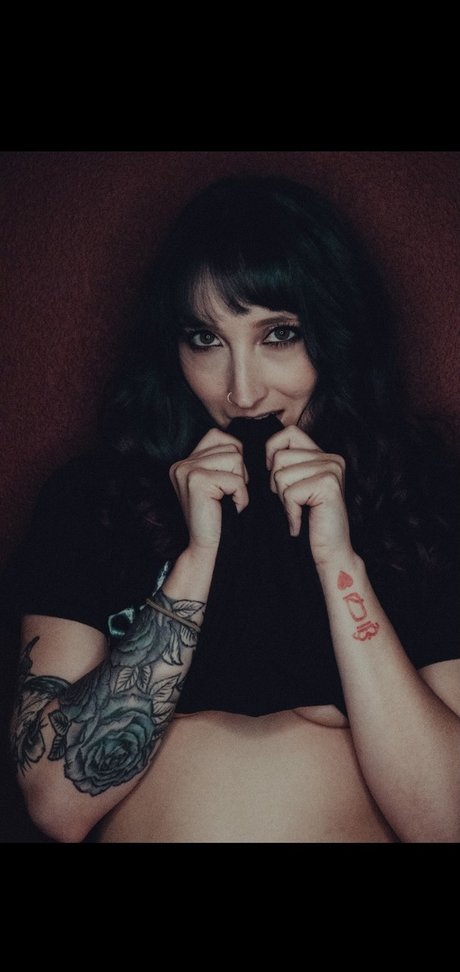 Neon Nova pornstar exclusive gallery