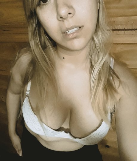 Natu pornstar exclusive photo