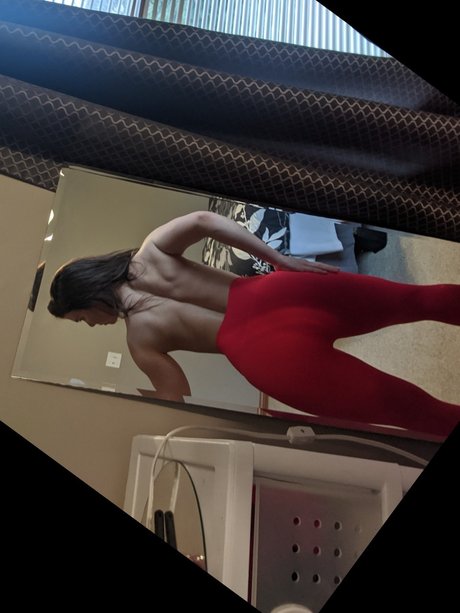 Natalie Fox top star img