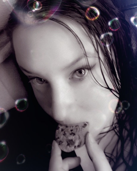 Natalie Border nice actress img