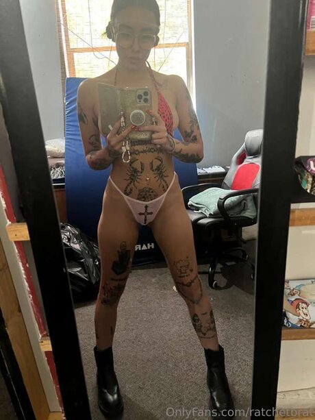 ratchetbrat profile pic