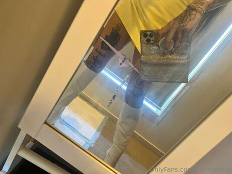 ratchetbrat erotic pornstar pics