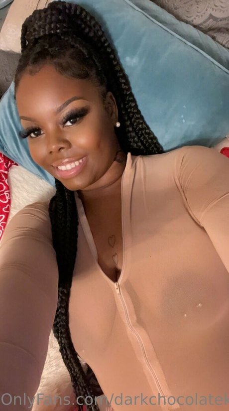 darkchocolatekaay model erotic image